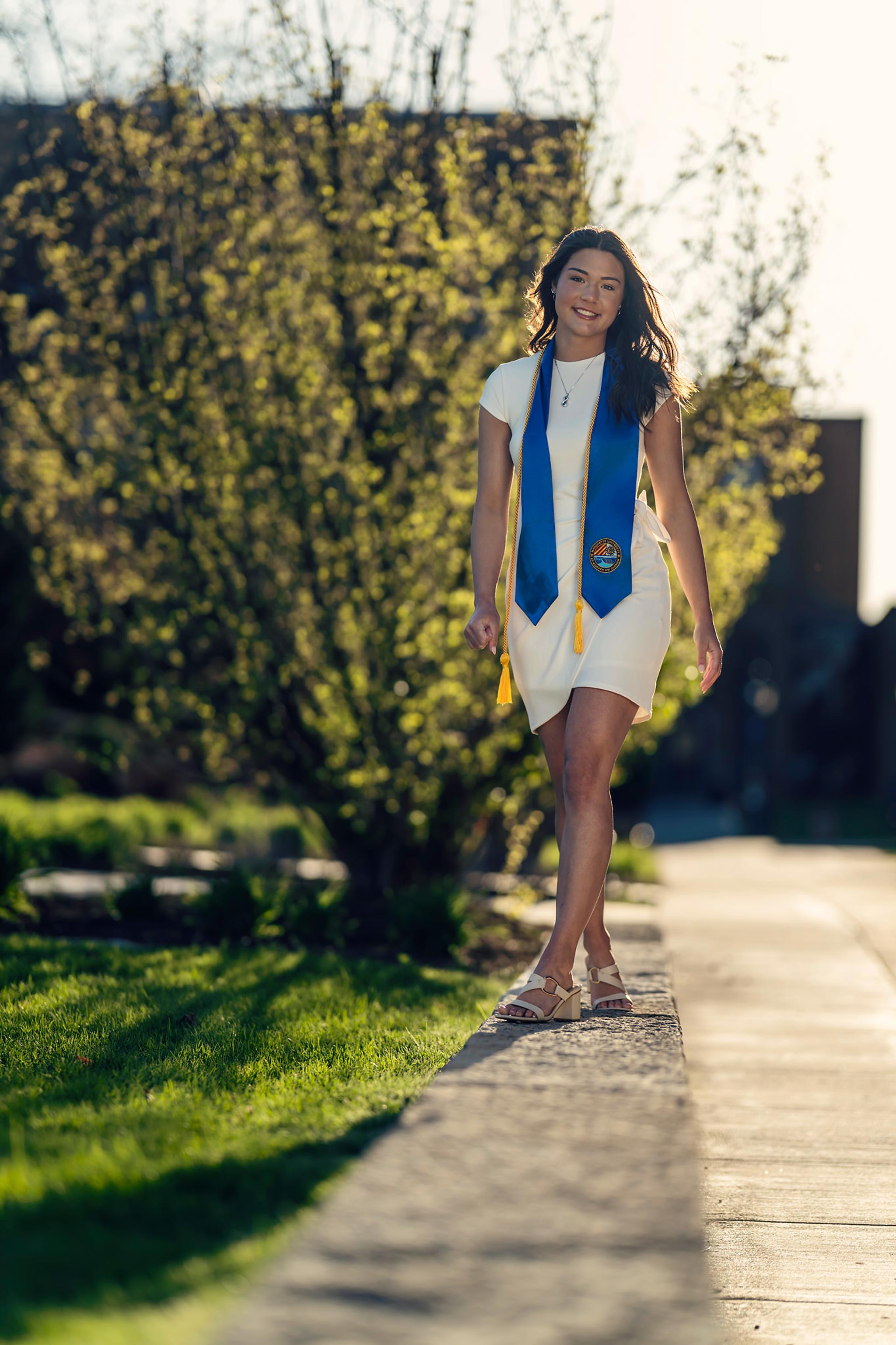 AMBER GRAD