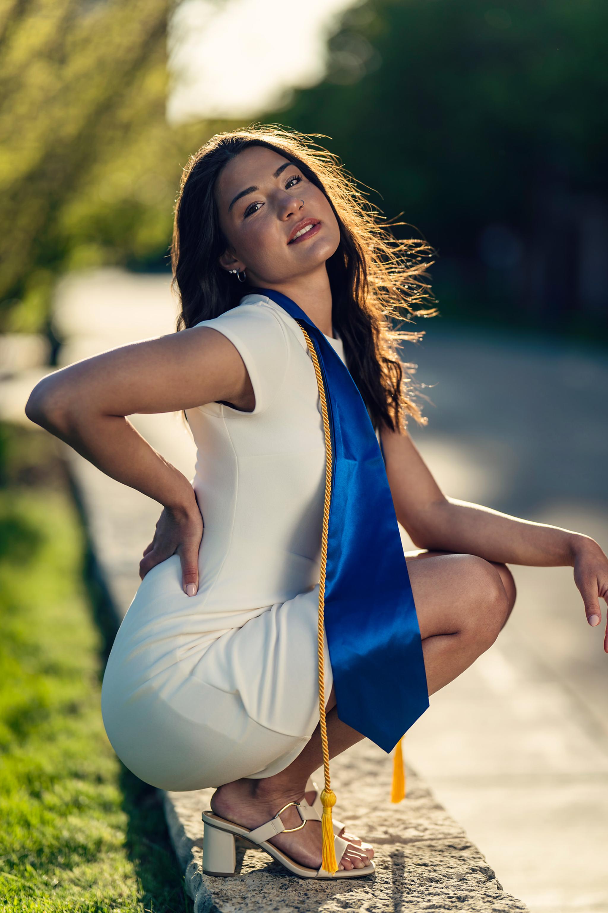 AMBER GRAD