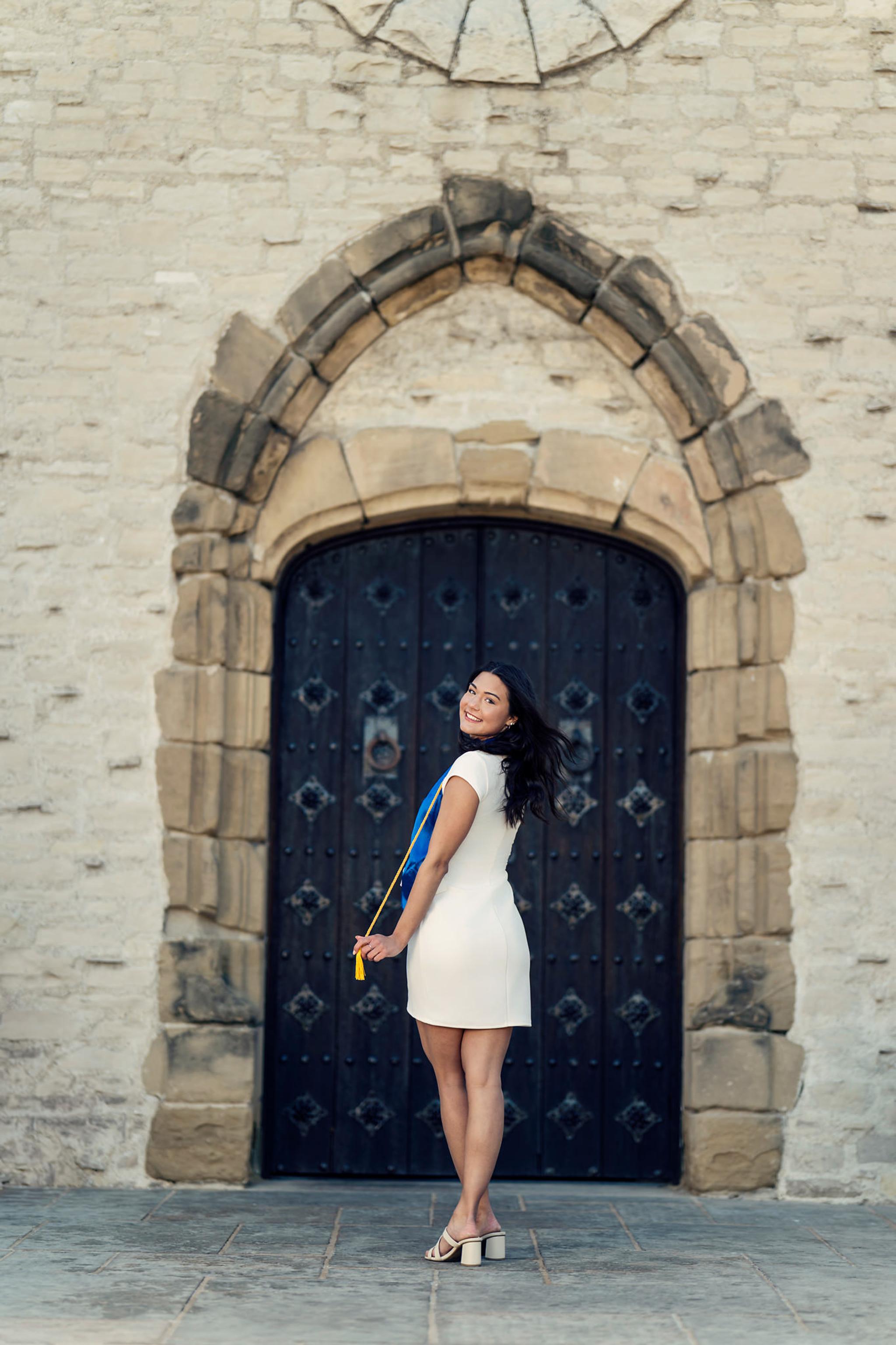 AMBER GRAD