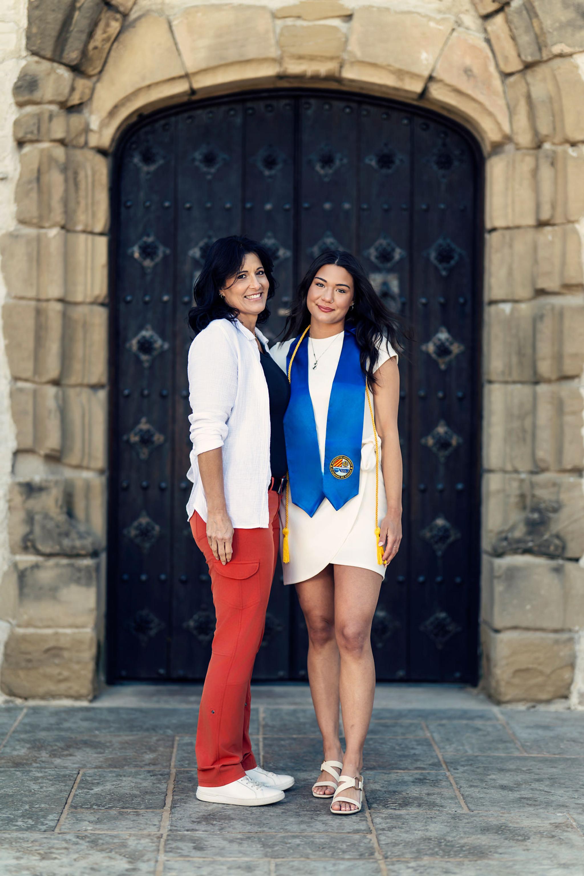 AMBER GRAD