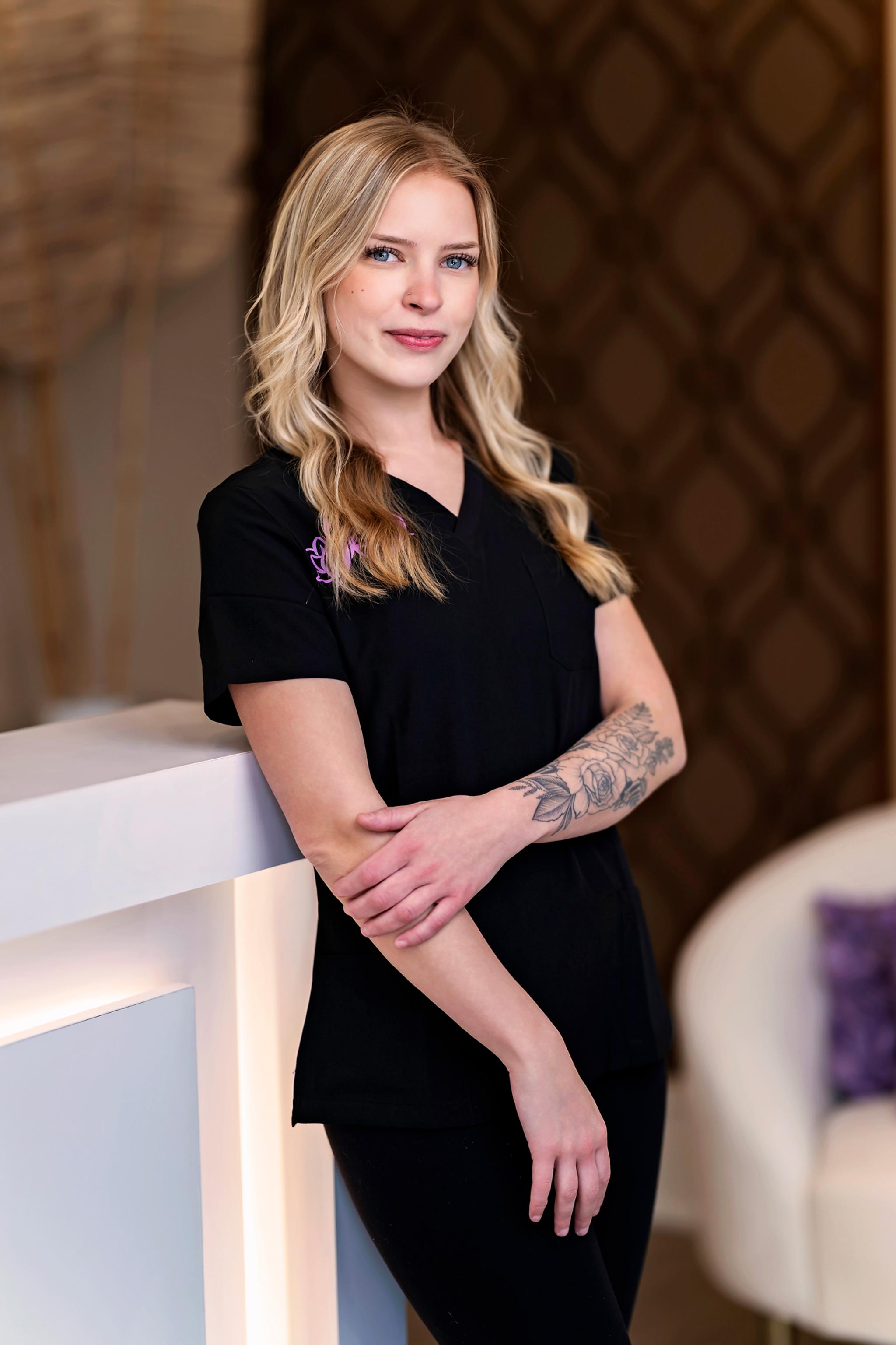 BROOKE ROSE