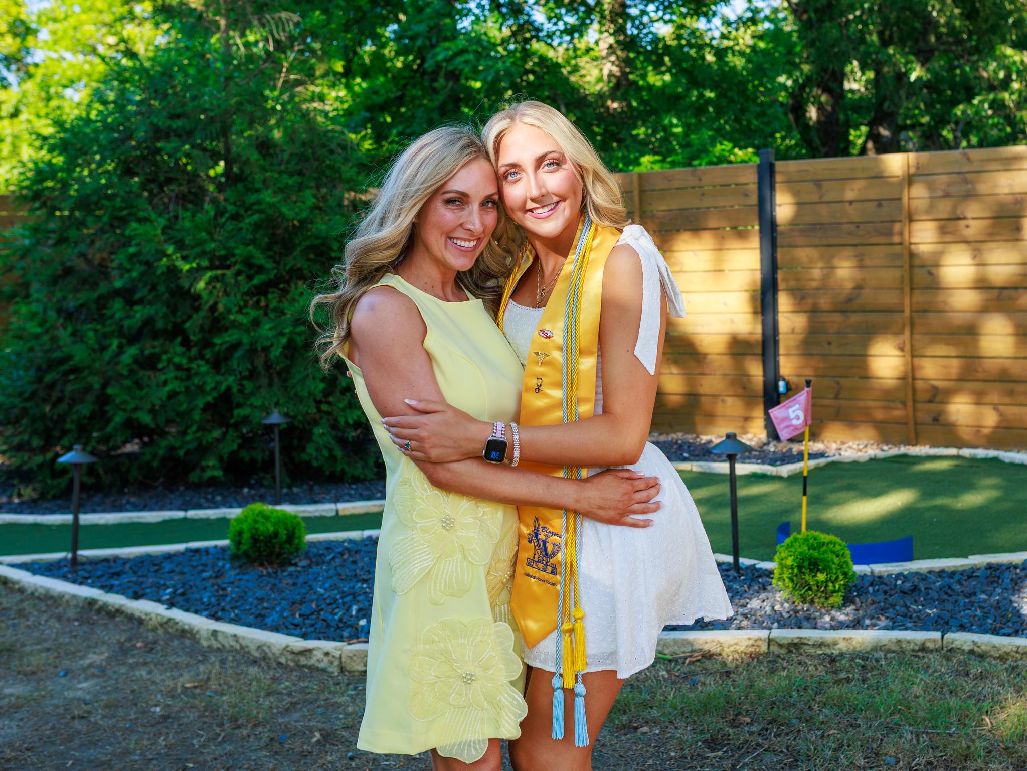 Lauren & Nylie