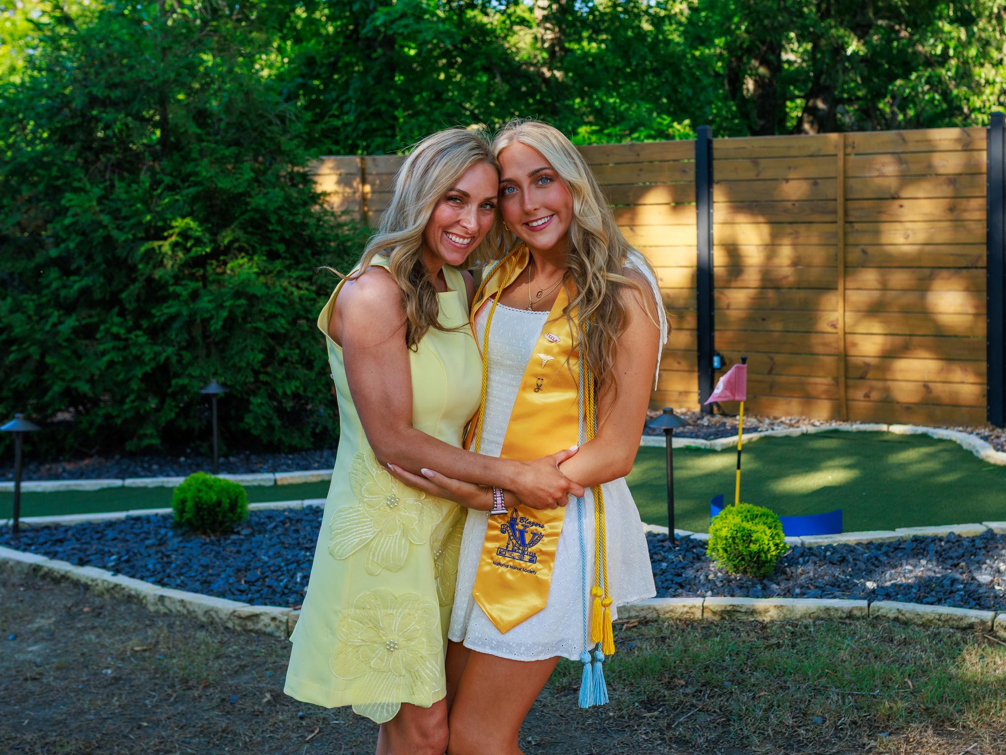 Lauren & Nylie