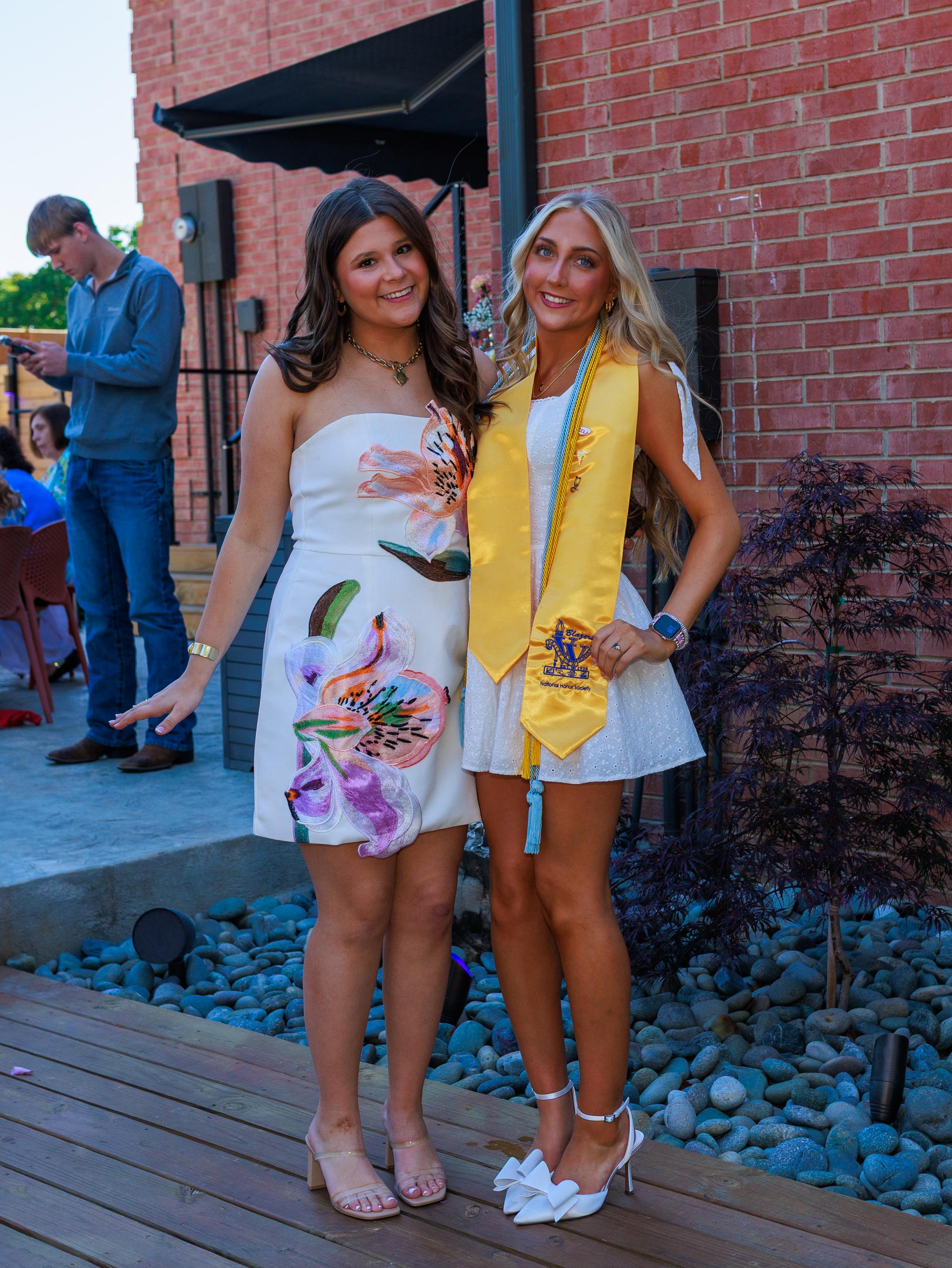 Lauren & Nylie