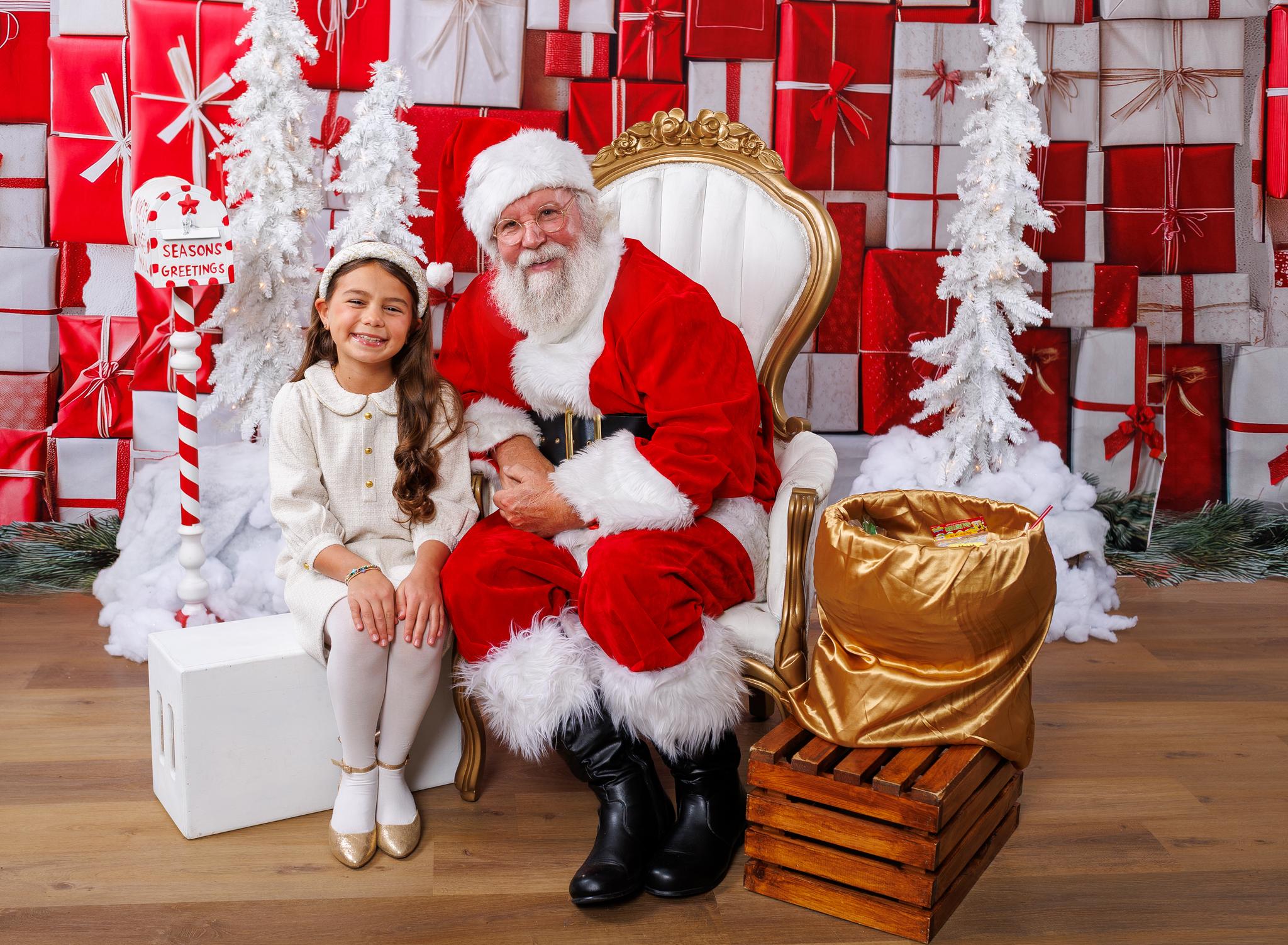 Olivia & Aubrey 🎅🏻