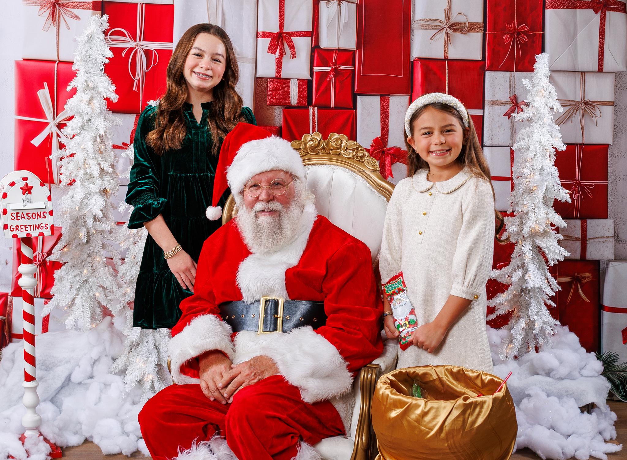 Olivia & Aubrey 🎅🏻