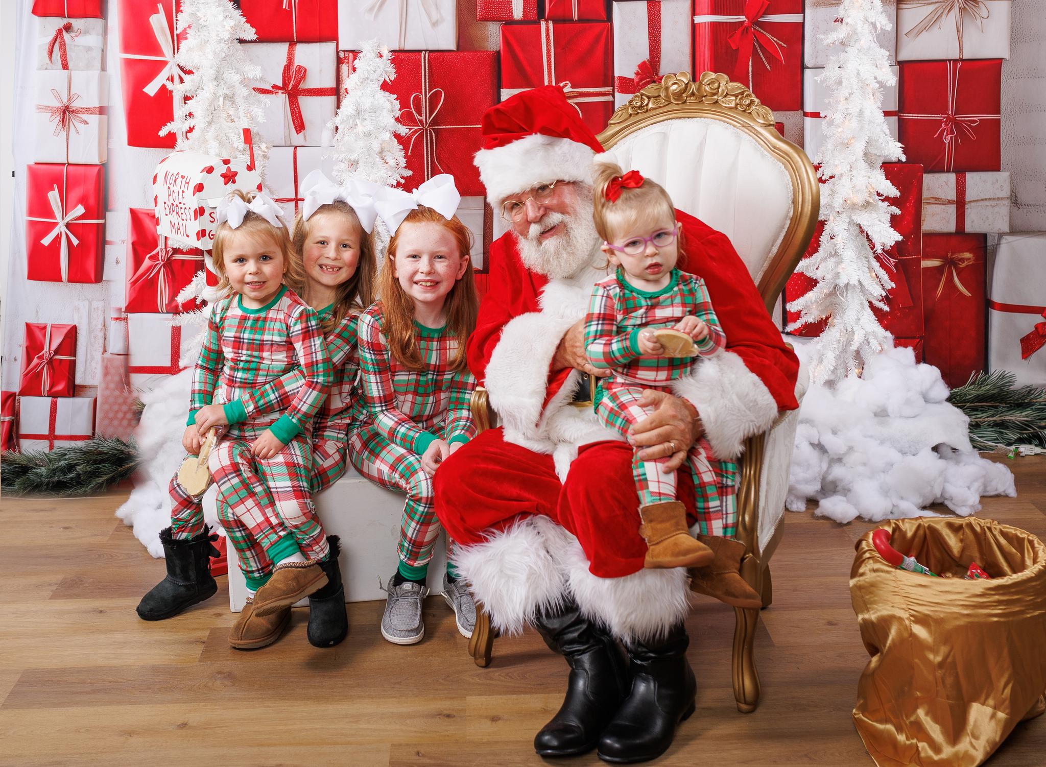Tate, Girls & Santa