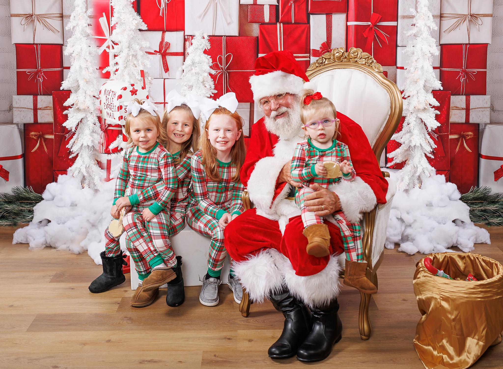 Tate, Girls & Santa