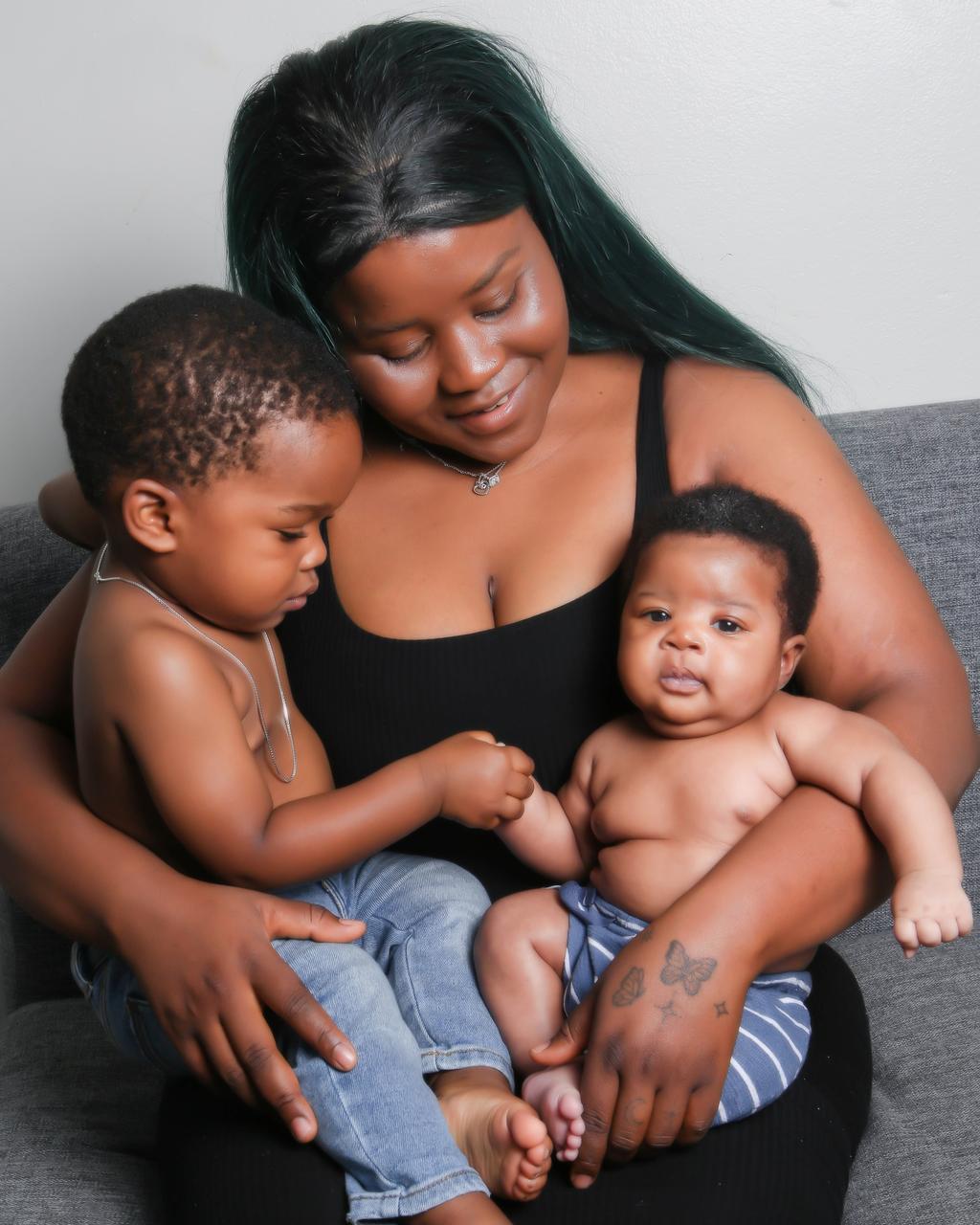 Studio Magic | Family Photographer Sydney – Magazine-Quality Photos at Home