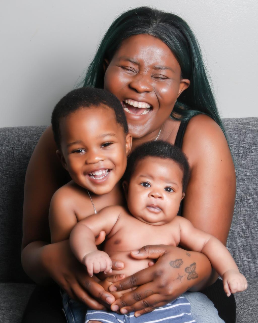 Studio Magic | Family Photographer Sydney – Magazine-Quality Photos at Home