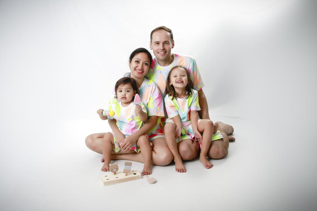 Studio Magic | Family Photographer Sydney – Magazine-Quality Photos at Home